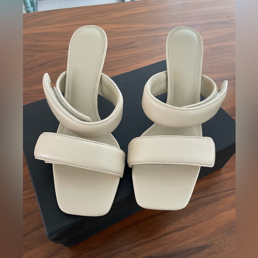 Tony Bianco Bounty Vanilla Sheep Nappa Heels Size 8.5